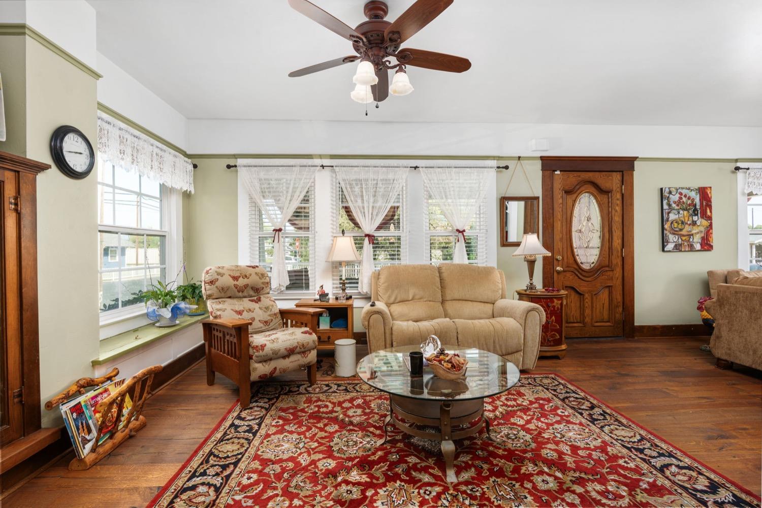 406 Oxford Avenue Clovis, CA 93612 - Photo 24 of 89 a living room with furniture and a large window