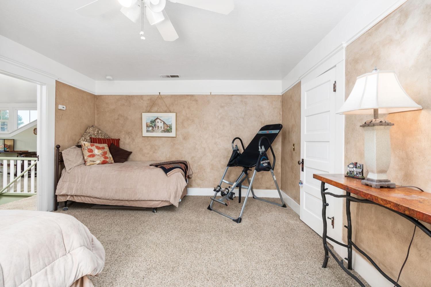 406 Oxford Avenue Clovis, CA 93612 - Photo 57 of 89