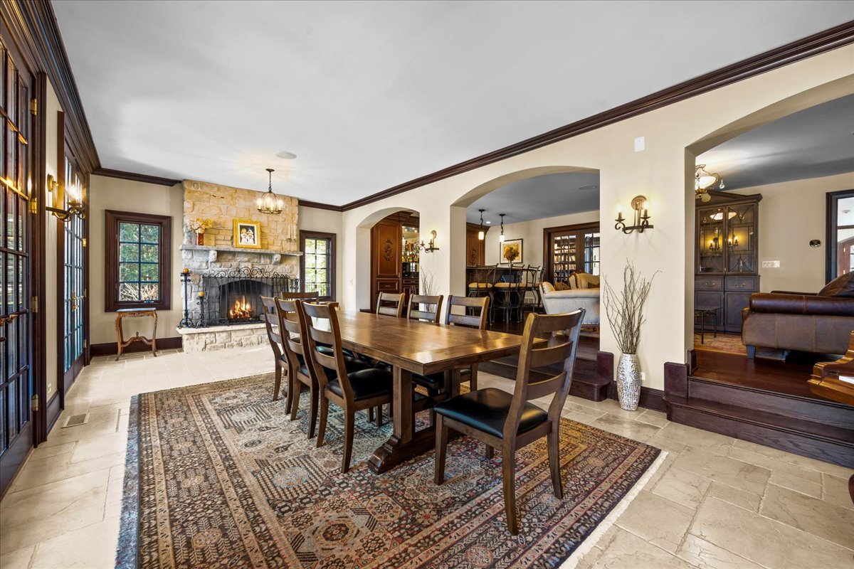 936 Ringwood Road Lake Forest, IL 60045 - Photo 12 of 58 a view of a dining room with furniture