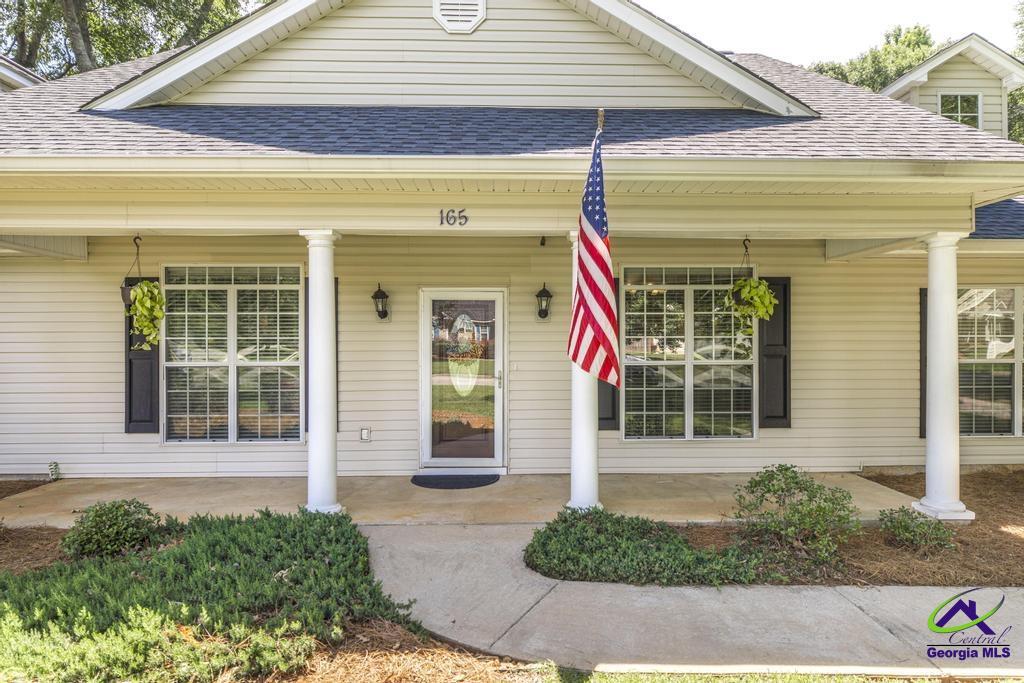 165 Crystal Ridge Circle Byron, GA 31008 - Photo 3 of 38
