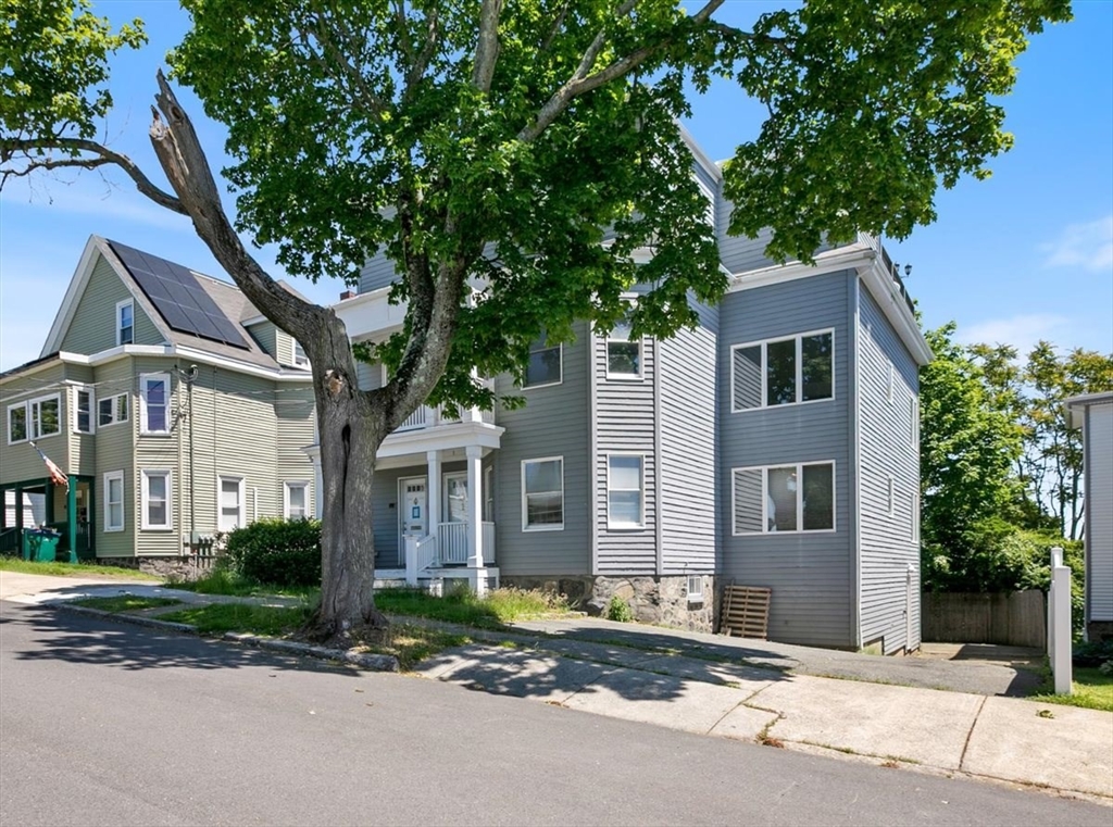 87 Bellevue Road Lynn, MA 01904 - Photo 5 of 38