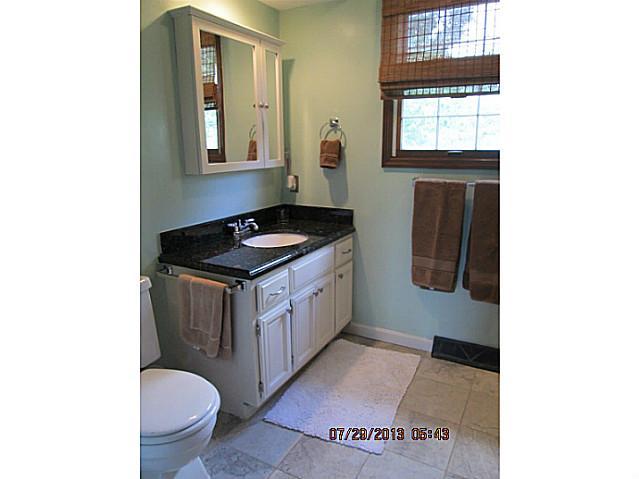 1314 Windham Road Columbus, OH 43220 - Photo 14 of 25 Gallery Image 14