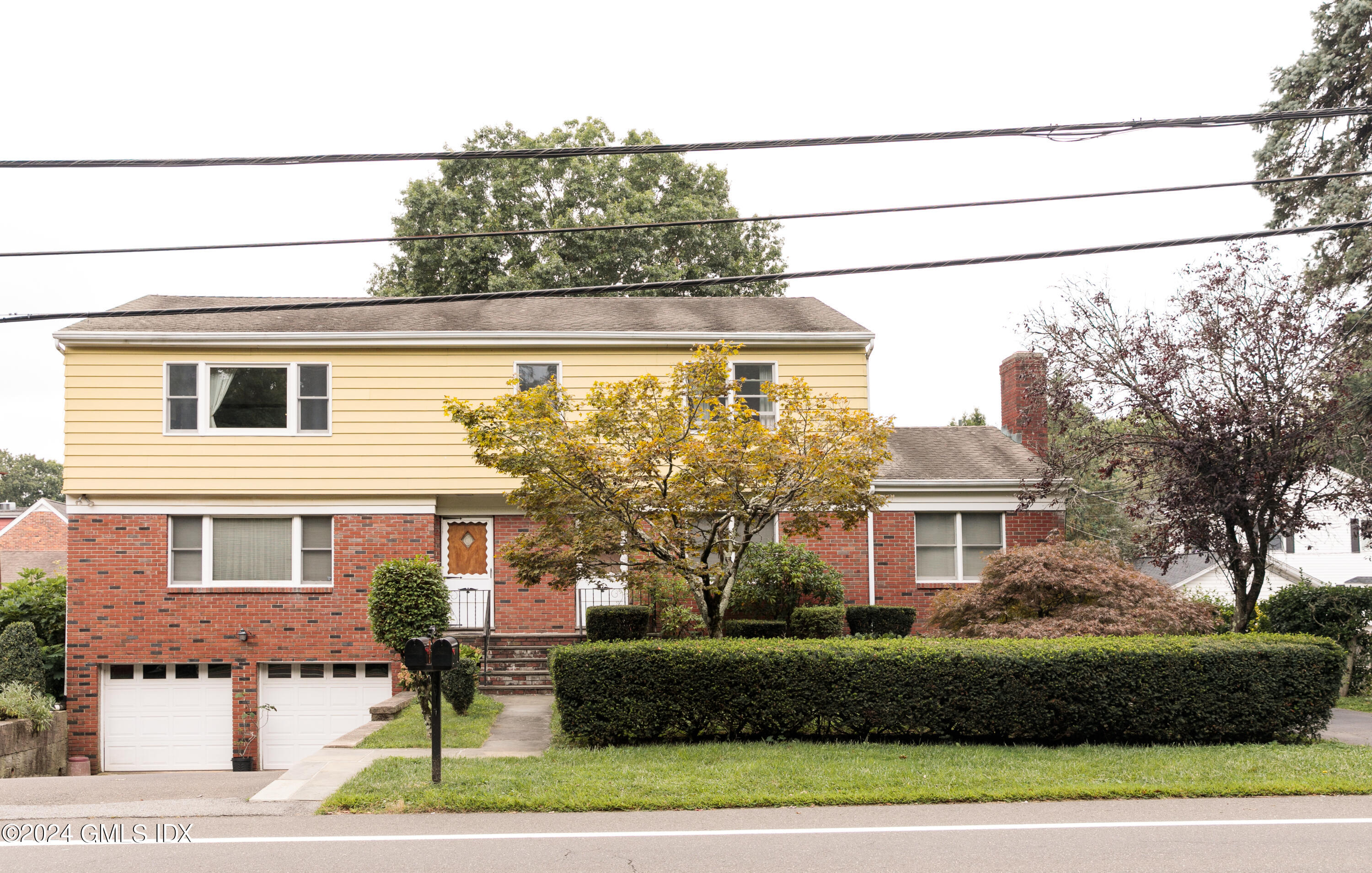 104 Weaver Street, Unit 2 Greenwich, CT 06831 - Photo 1 of 12 104_Weaver-1