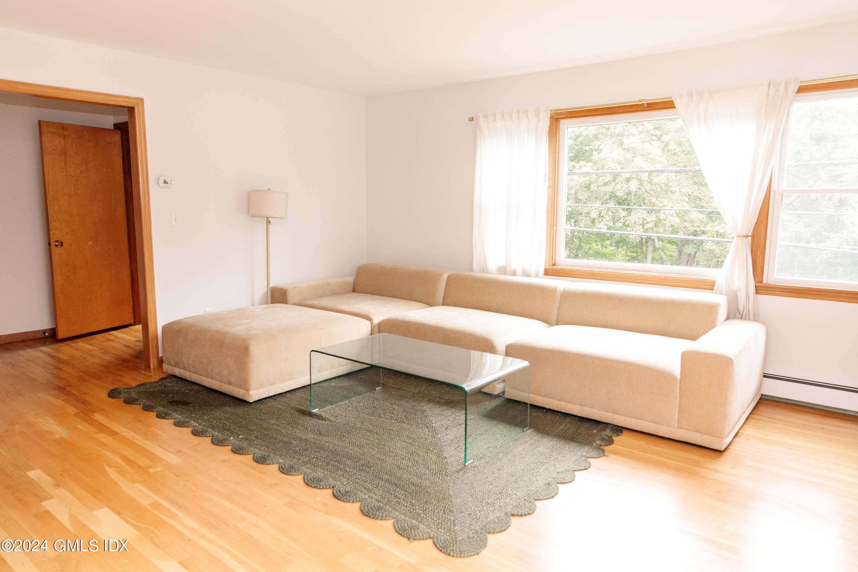 104 Weaver Street, Unit 2 Greenwich, CT 06831 - Photo 2 of 12 104_Weaver-11
