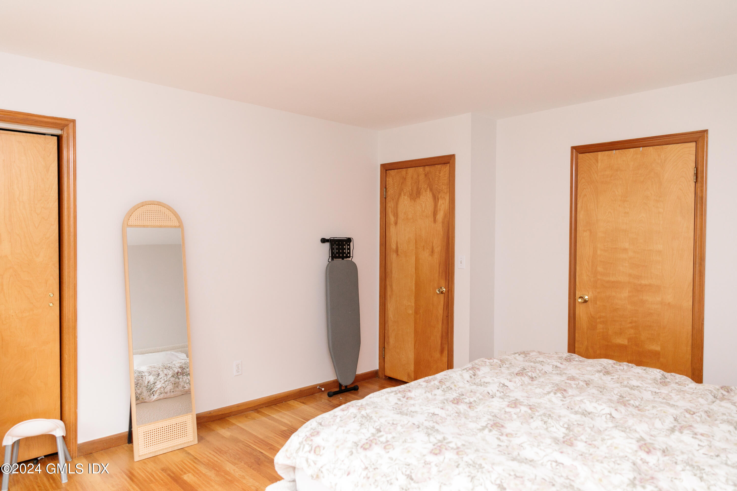 104 Weaver Street, Unit 2 Greenwich, CT 06831 - Photo 7 of 12 104_Weaver-4