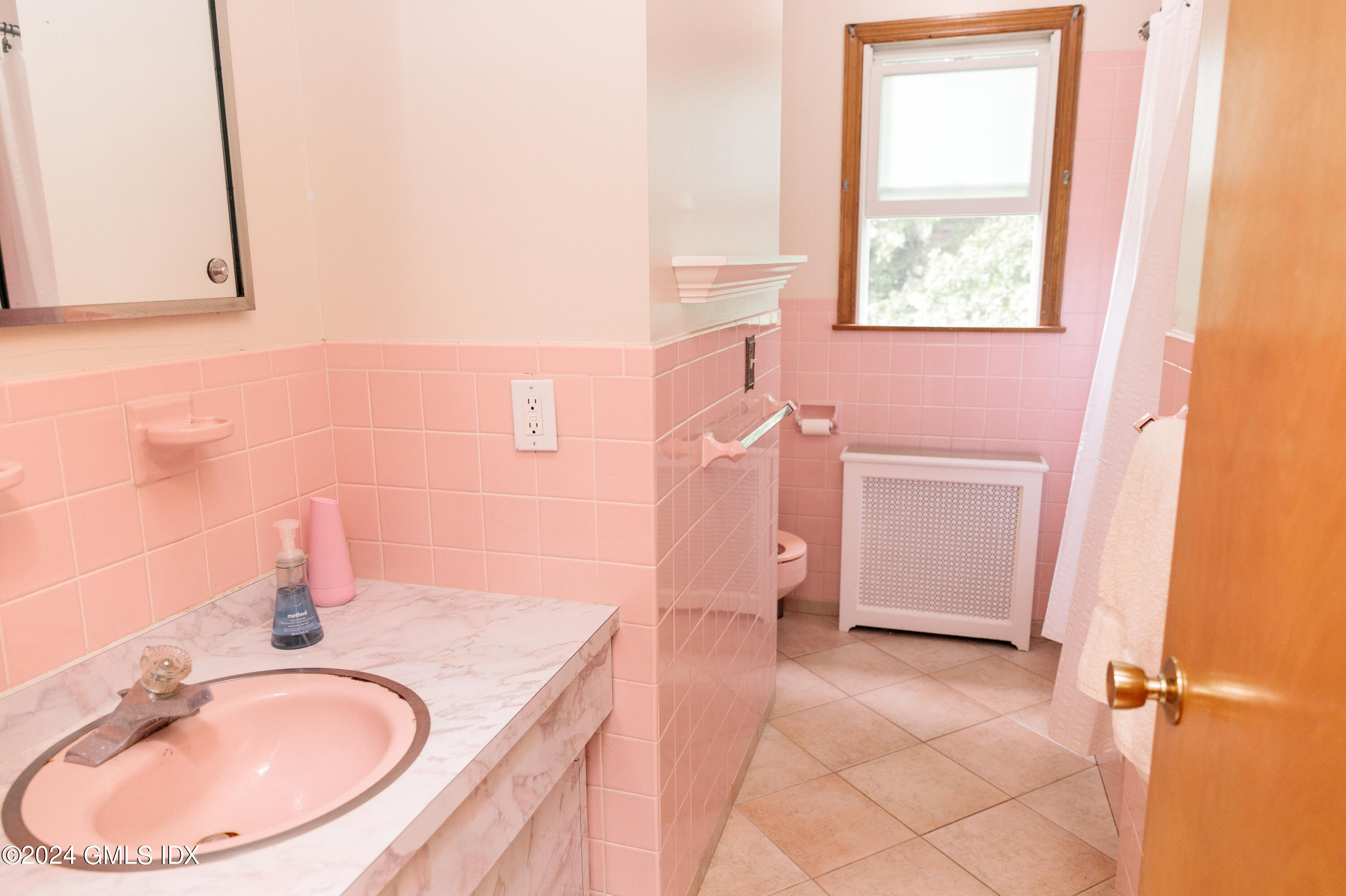 104 Weaver Street, Unit 2 Greenwich, CT 06831 - Photo 10 of 12 104_Weaver-7