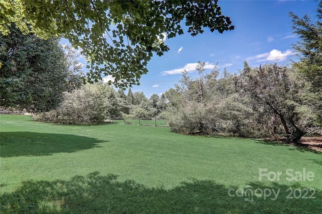 475 Emmas Grove Road Fletcher, NC 28732 - Photo 21 of 24 Gallery Image 21