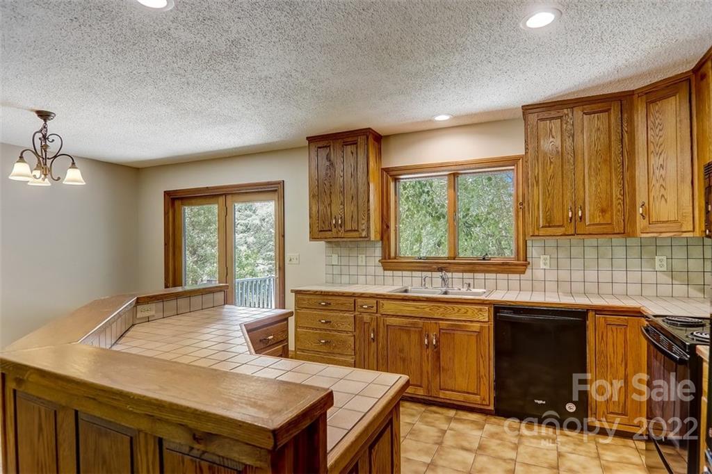 475 Emmas Grove Road Fletcher, NC 28732 - Photo 8 of 24 Gallery Image 8