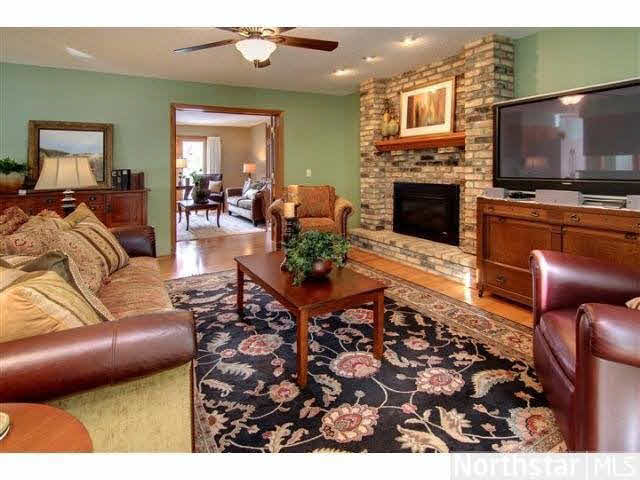 11789 Dunhill Road Eden Prairie, MN 55344 - Photo 4 of 18
