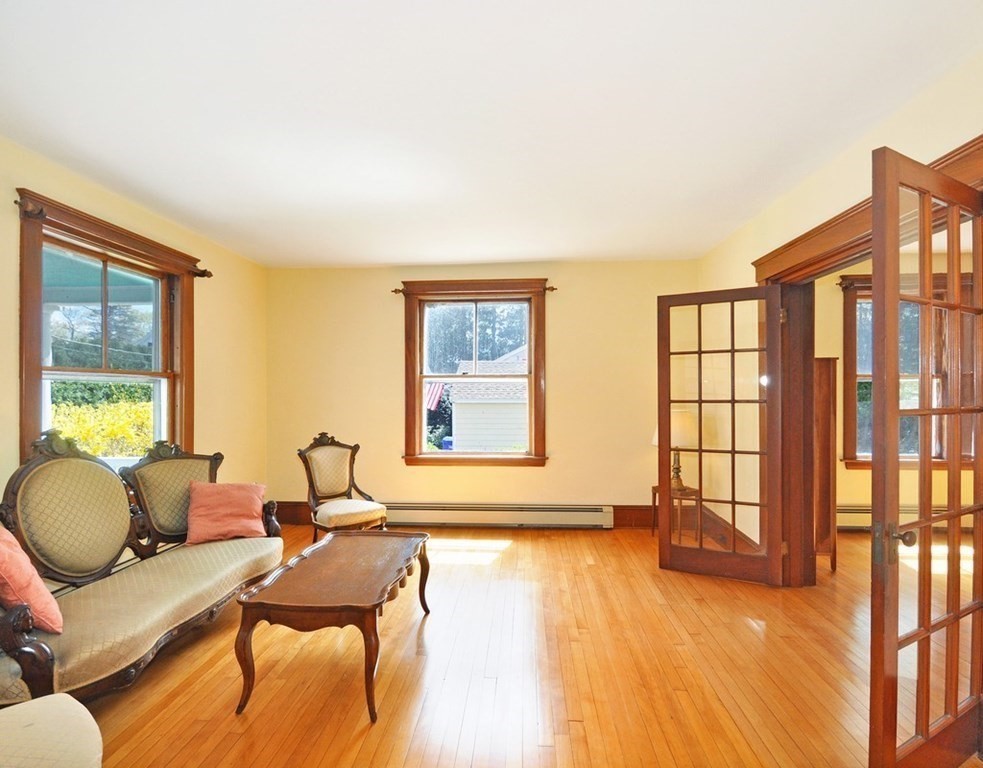 4 Lincoln Street Maynard, MA 01754 - Photo 5 of 42 Gallery Image 5