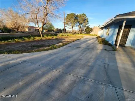 $399,993 | 10319 East Ave R 8, Littlerock, CA 93543