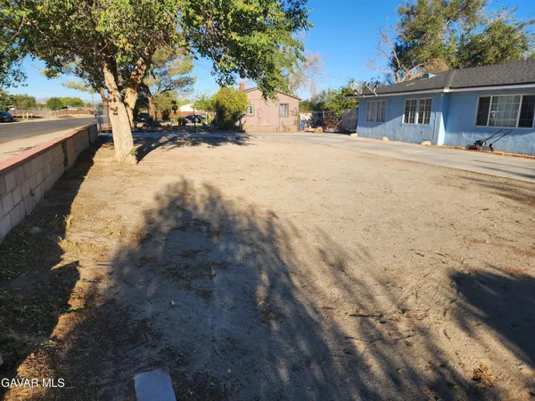 $399,993 | 10319 East Ave R 8, Littlerock, CA 93543