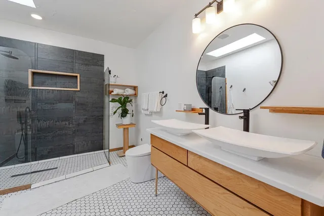 $560,000 | 20355 Cedar Lake Trail, Morristown, MN 55052