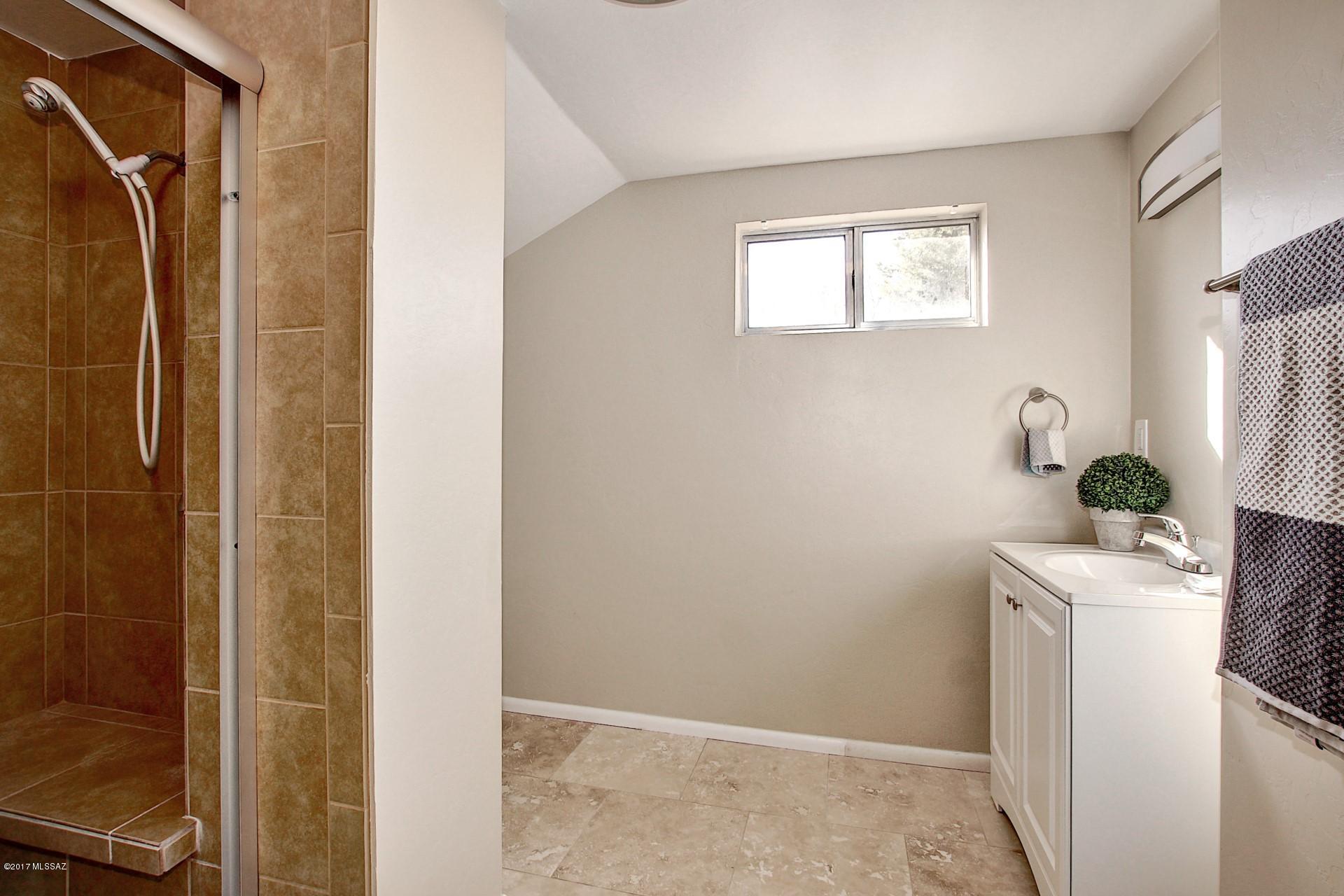 1111 West Panorama Road Tucson, AZ 85704 - Photo 39 of 50 Gallery Image 39