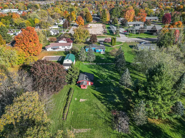 $170,000 | 780 Bowes Road, Lowell, MI 49331