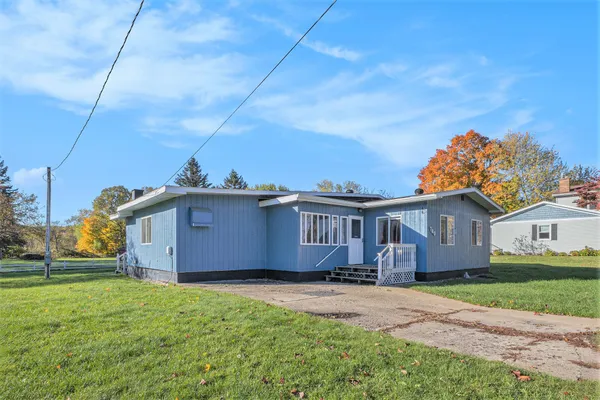 $170,000 | 780 Bowes Road, Lowell, MI 49331