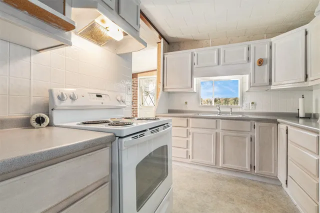 $210,000 | 780 Bowes Road, Lowell, MI 49331