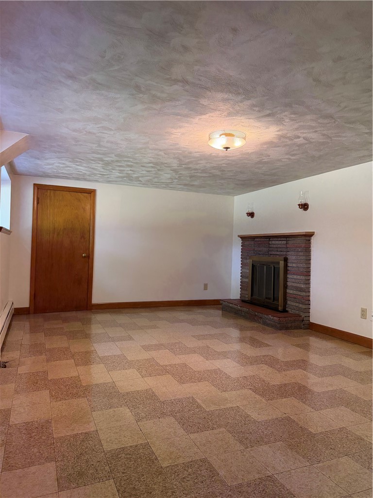101 Iroquois Road Cumberland, RI 02864 - Photo 25 of 33