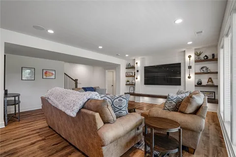 $739,000 | 4209 Northeast Hideaway Drive, Lee's Summit, MO 64064