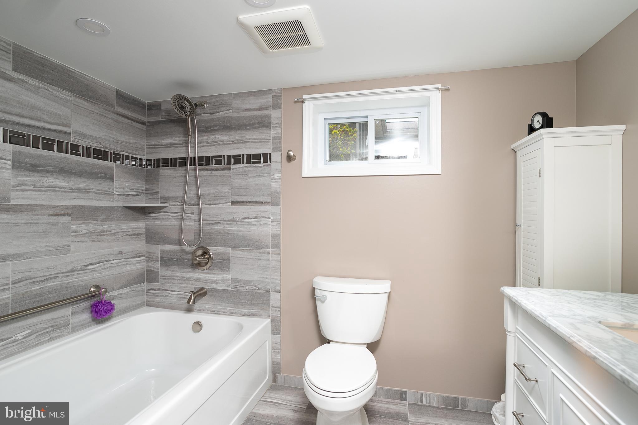 61 Edgewood Road Bordentown, NJ 08505 - Photo 17 of 21 Gallery Image 17