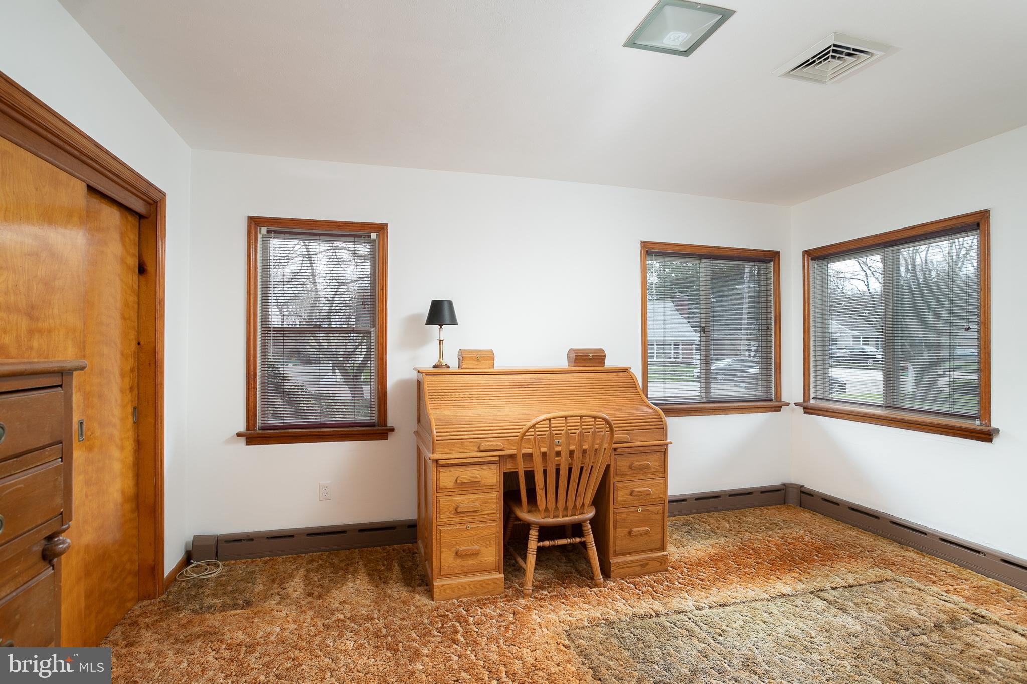 61 Edgewood Road Bordentown, NJ 08505 - Photo 10 of 21 Gallery Image 10