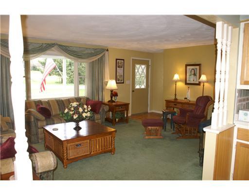 128 Moran Road Butler, PA 16002 - Photo 7 of 18 Living Room.