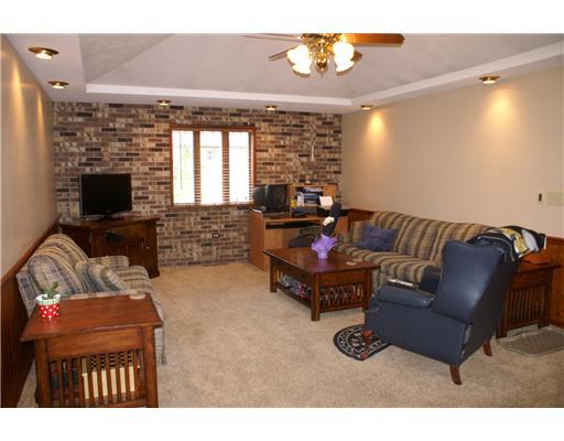 128 Moran Road Butler, PA 16002 - Photo 10 of 18 Family Room.