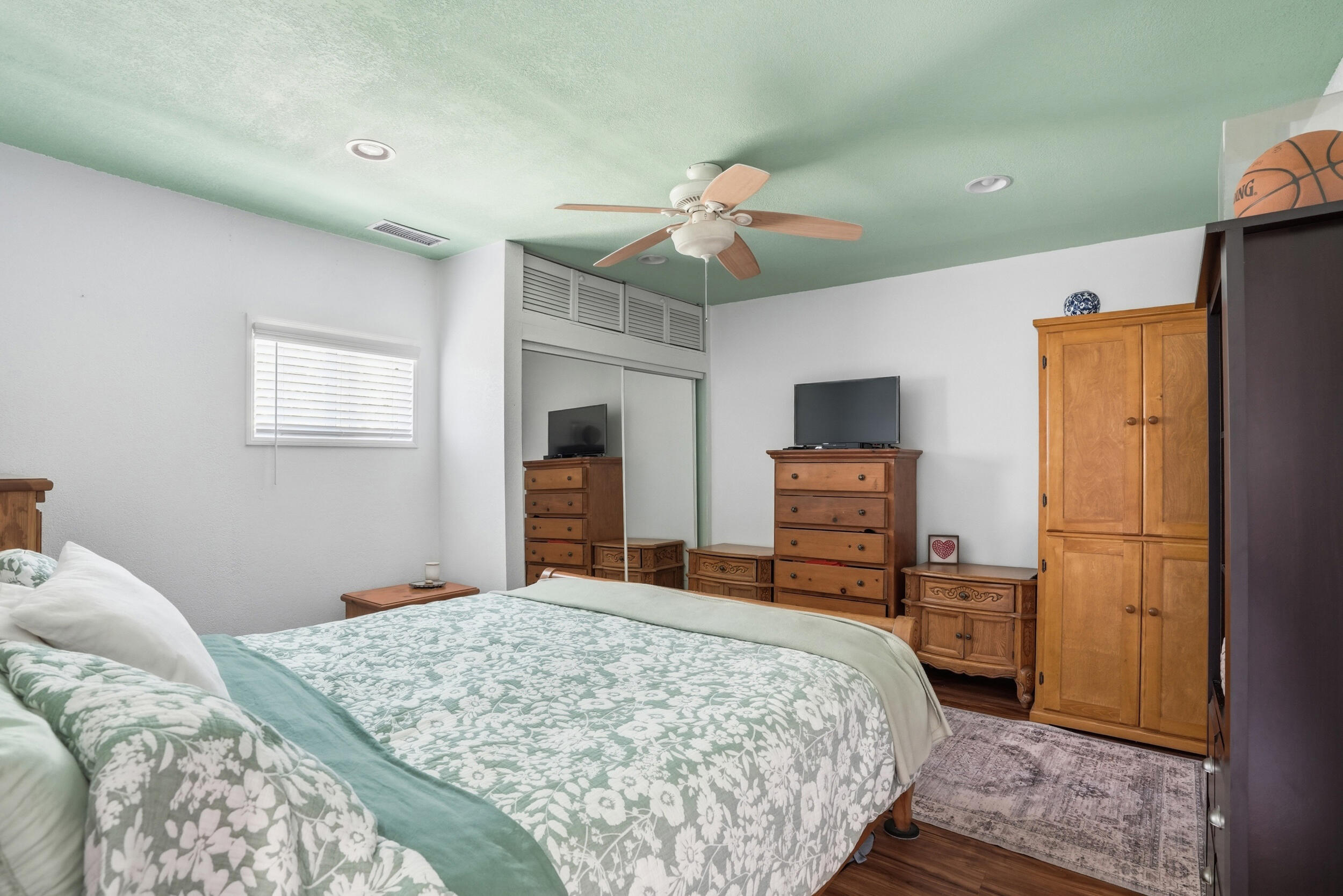 2505 Murrell Road Santa Barbara, CA 93109 - Photo 26 of 43 IMG_7326