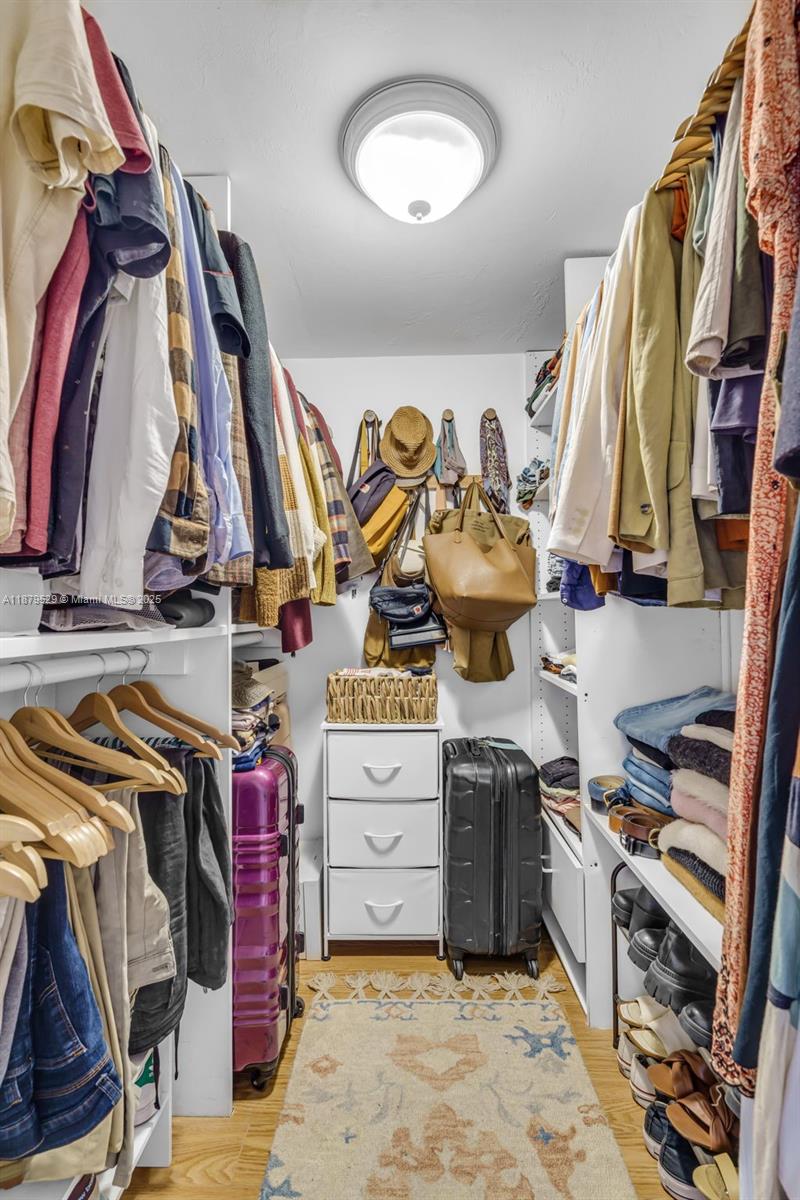 555 Northeast 15th Street, Unit PHD Miami, FL 33132 - Photo 14 of 26