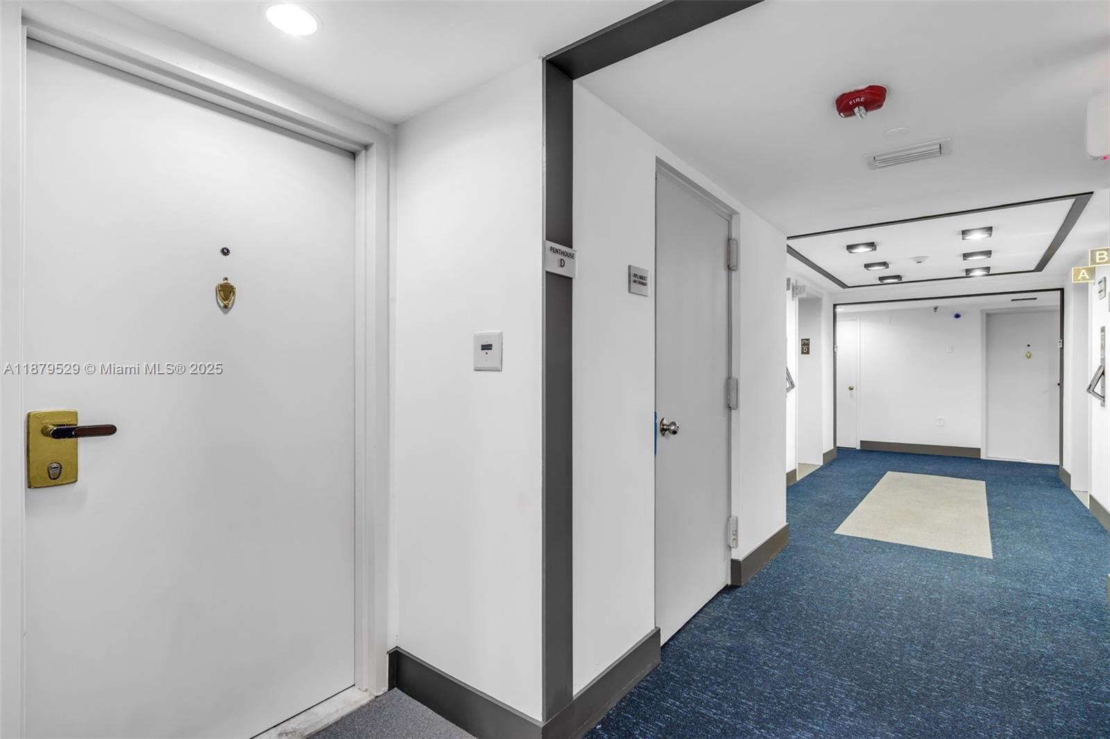 555 Northeast 15th Street, Unit PHD Miami, FL 33132 - Photo 16 of 26