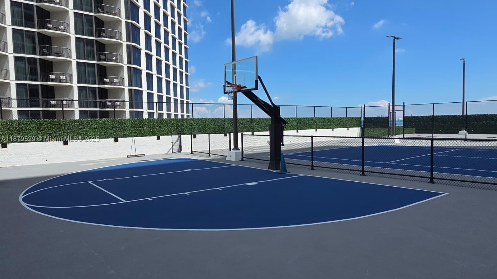 555 Northeast 15th Street, Unit PHD Miami, FL 33132 - Photo 25 of 26