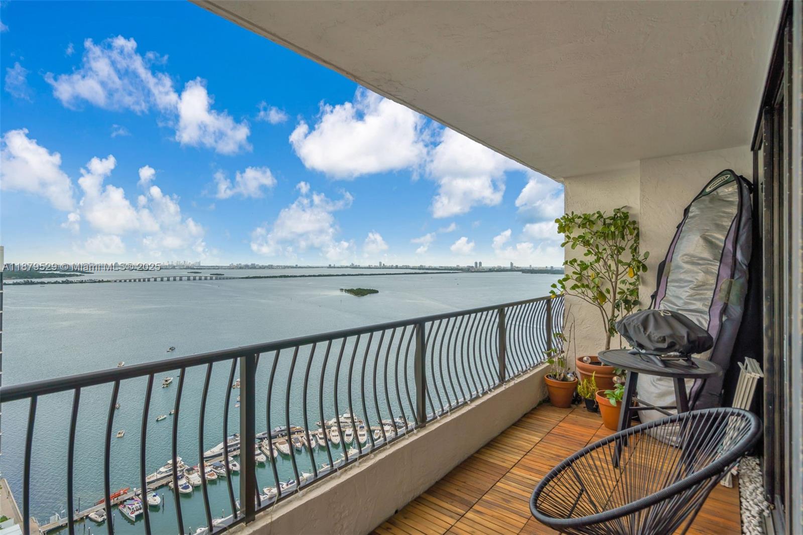 555 Northeast 15th Street, Unit PHD Miami, FL 33132 - Photo 3 of 26