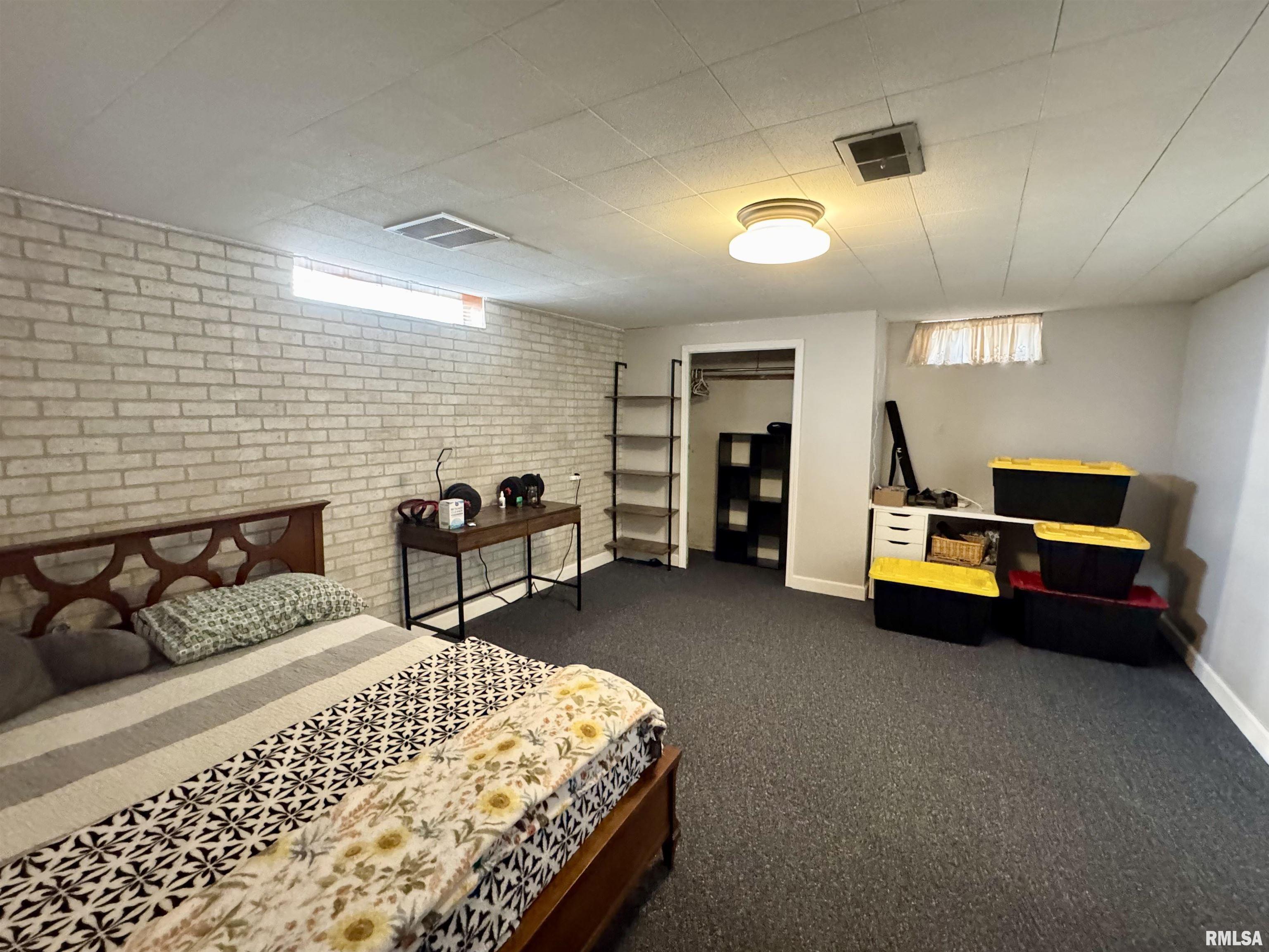 133 South Elmwood Road Farmington, IL 61531 - Photo 18 of 31