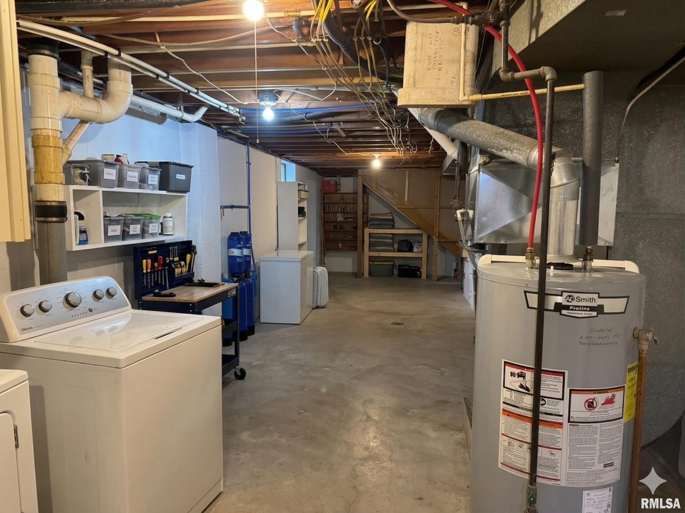 133 South Elmwood Road Farmington, IL 61531 - Photo 21 of 31