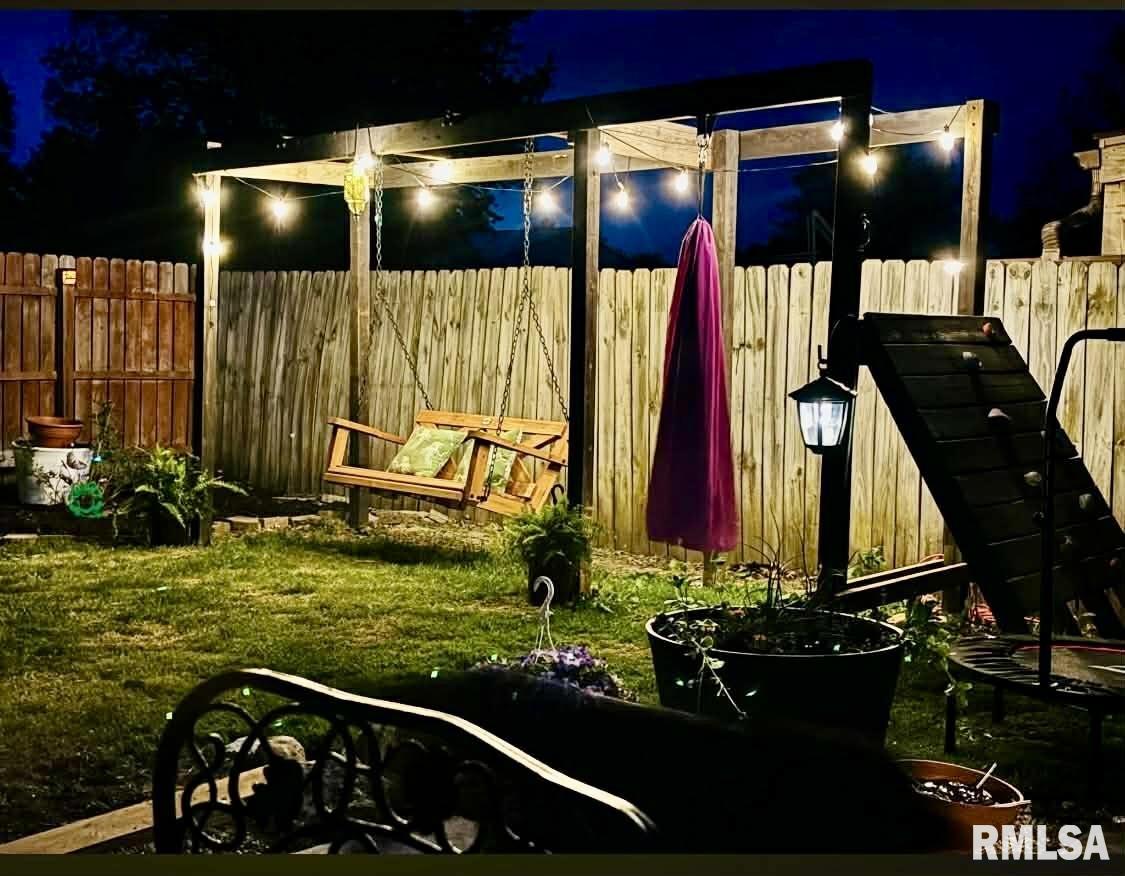 133 South Elmwood Road Farmington, IL 61531 - Photo 30 of 31