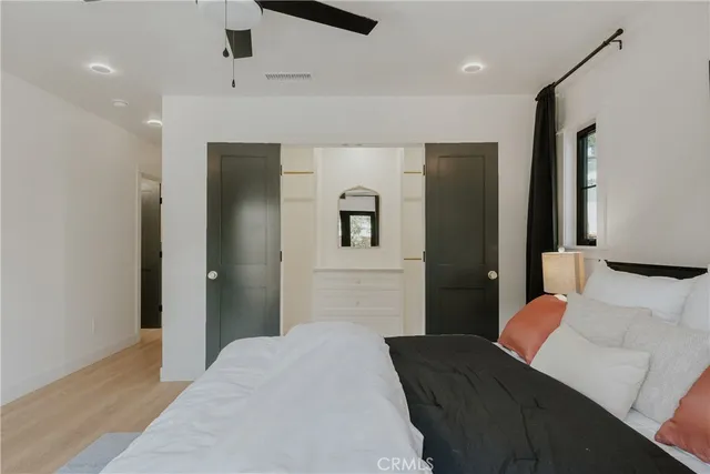 $2,458,000 | 584 North Plymouth Boulevard, Los Angeles, CA 90004