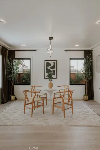 $2,458,000 | 584 North Plymouth Boulevard, Los Angeles, CA 90004