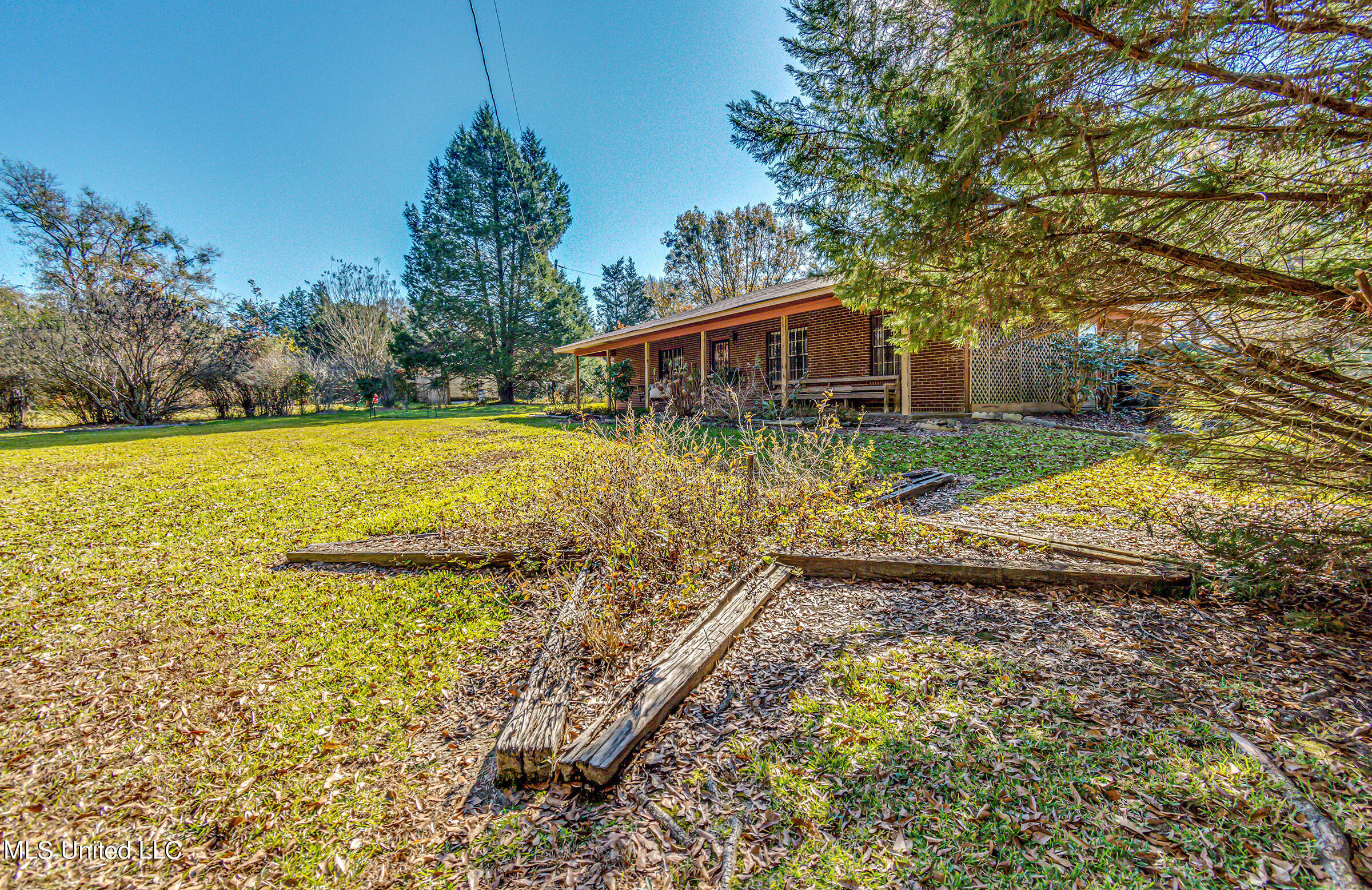 937 Livingston Vernon Rd-5