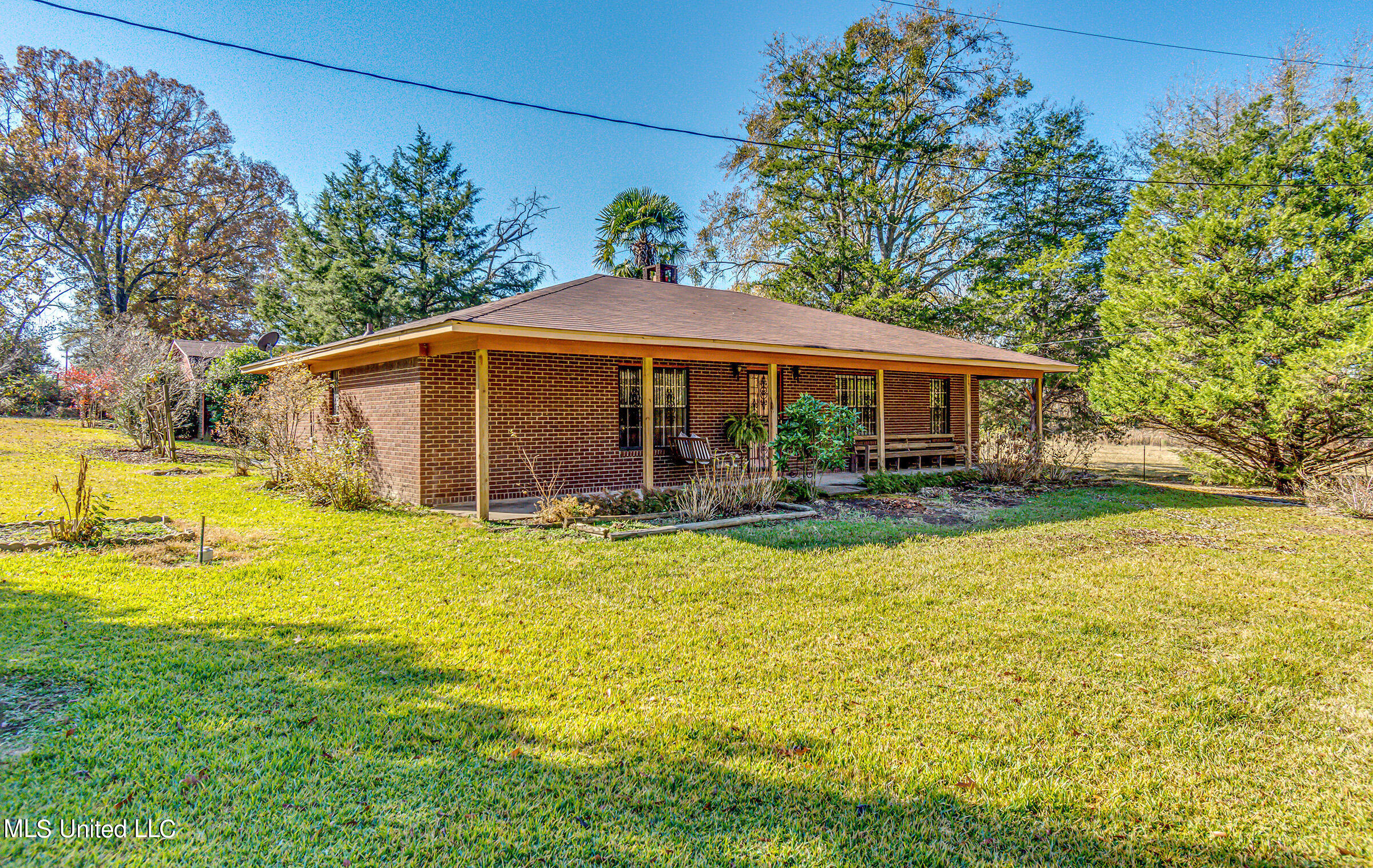 937 Livingston Vernon Rd-6