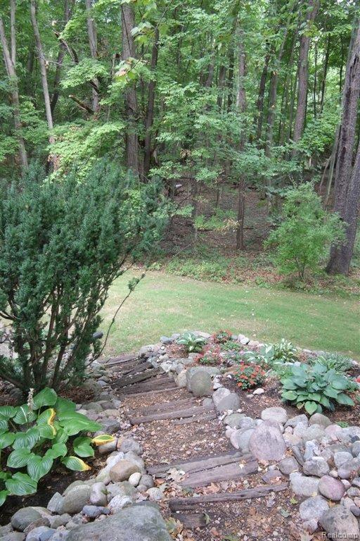 17800 Waterloo Road Chelsea, MI 48118 - Photo 20 of 24 6.JPG