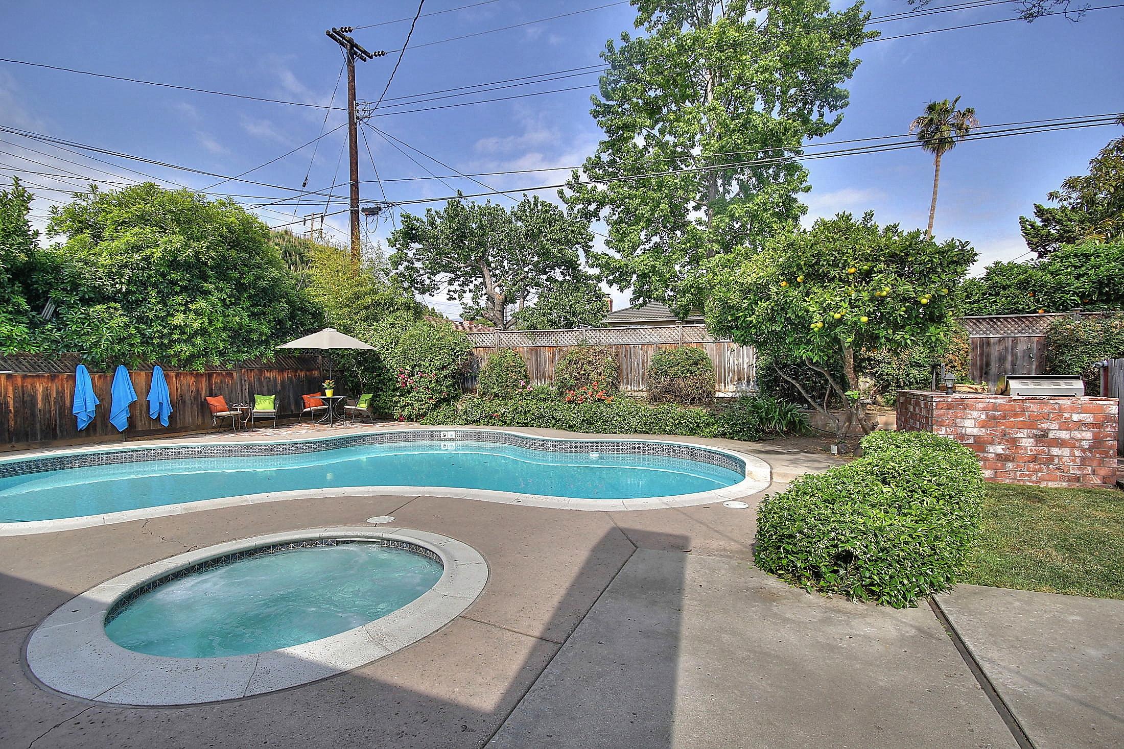 564 Wakefield Road Goleta, CA 93117 - Photo 11 of 26 Backyard