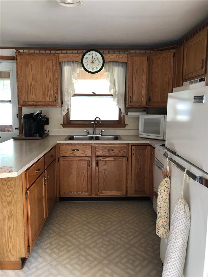 339 Bruce Road Beaverton, MI 48612 - Photo 10 of 19 Gallery Image 10