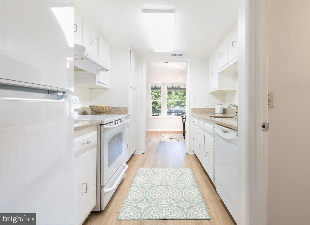 15046 Haslemere Court, Unit 263D Silver Spring, MD 20906 - Photo 6 of 33
