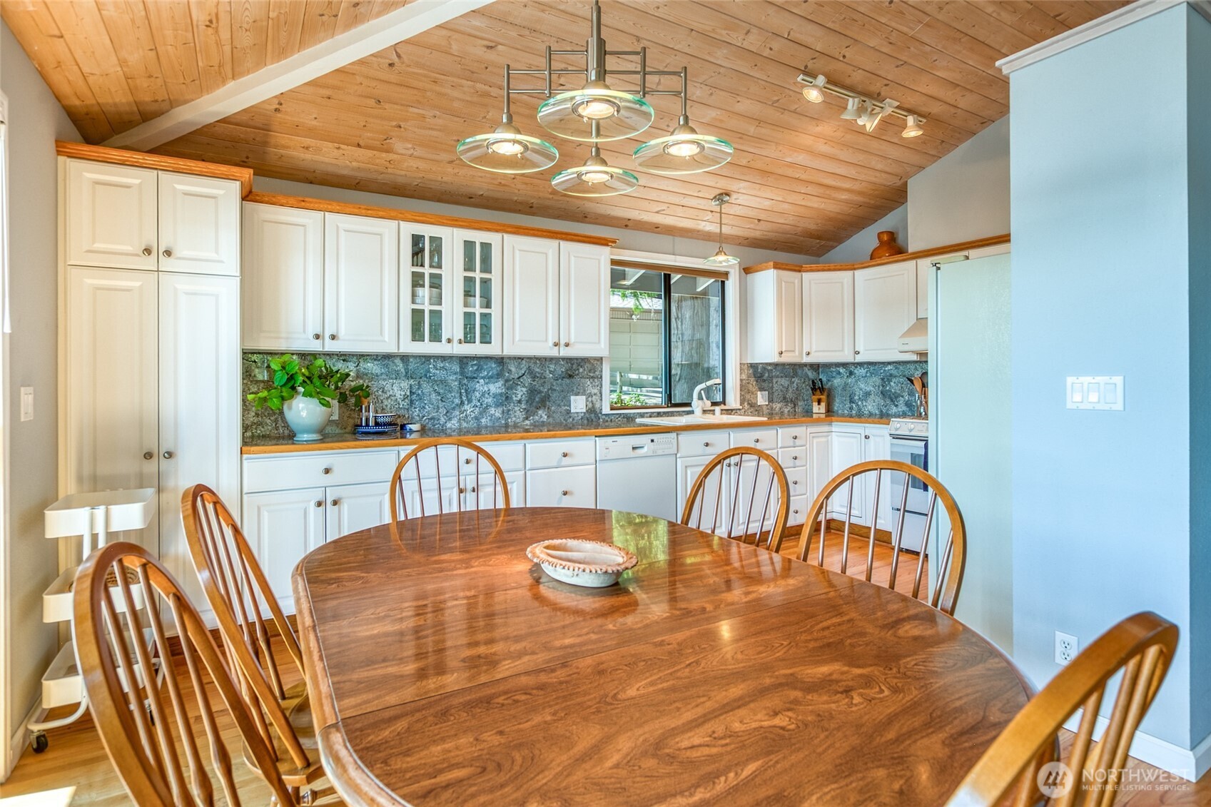 1307 Spring Point Road Orcas Island, WA 98245 - Photo 17 of 39 Gallery Image 17