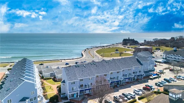 $1,395,000 | 10 Pier Market Place, Unit 10, Narragansett, RI 02882