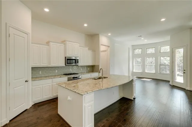 $560,000 | 103 County Road 180, Unit 17, Leander, TX 78641