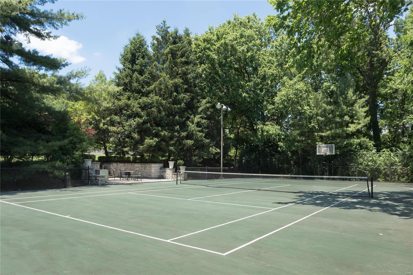 9625 Ladue Road St. Louis, MO 63124 - Photo 14 of 38