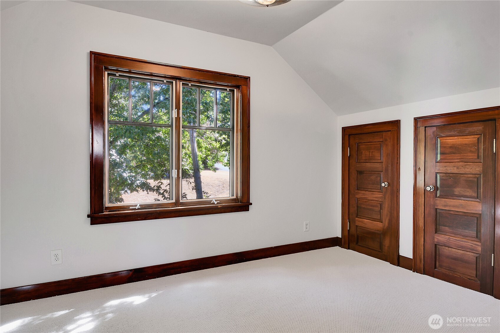 2 Fulton Street Seattle, WA 98109 - Photo 31 of 40