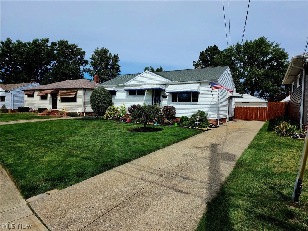 30205 Powell Road Willowick, OH 44095 - Photo 2 of 33