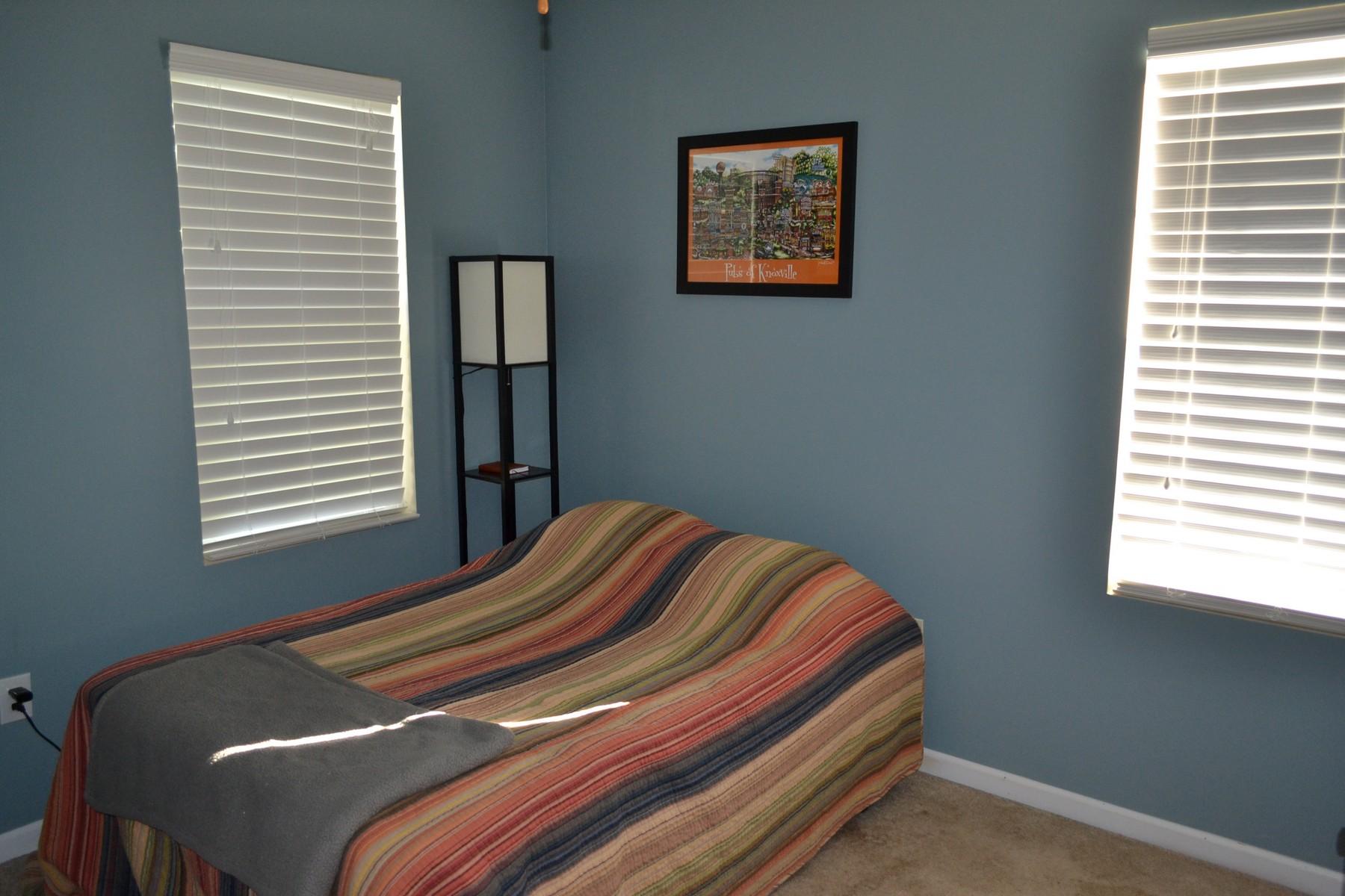 2606 Kings Point Road Knoxville, TN 37931 - Photo 18 of 23 F1 2017-07-25 17.28.59